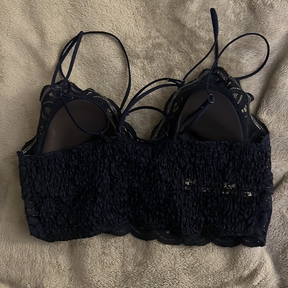 PINK - Victoria’s Secret Lace Bralette - Picture 2 of 2